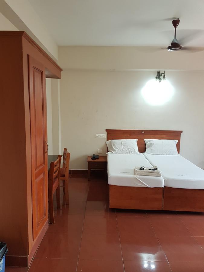 Shalimar Metro Hotel Kochi Ngoại thất bức ảnh