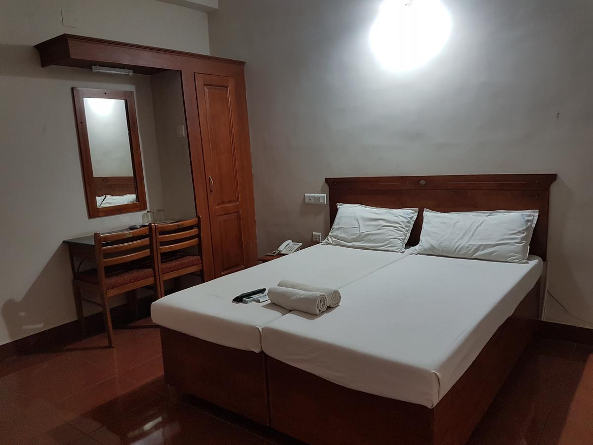 Shalimar Metro Hotel Kochi Ngoại thất bức ảnh
