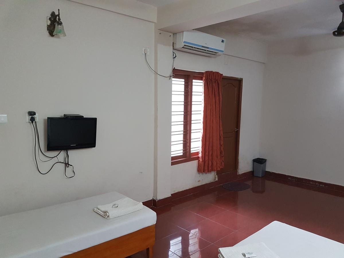 Shalimar Metro Hotel Kochi Ngoại thất bức ảnh