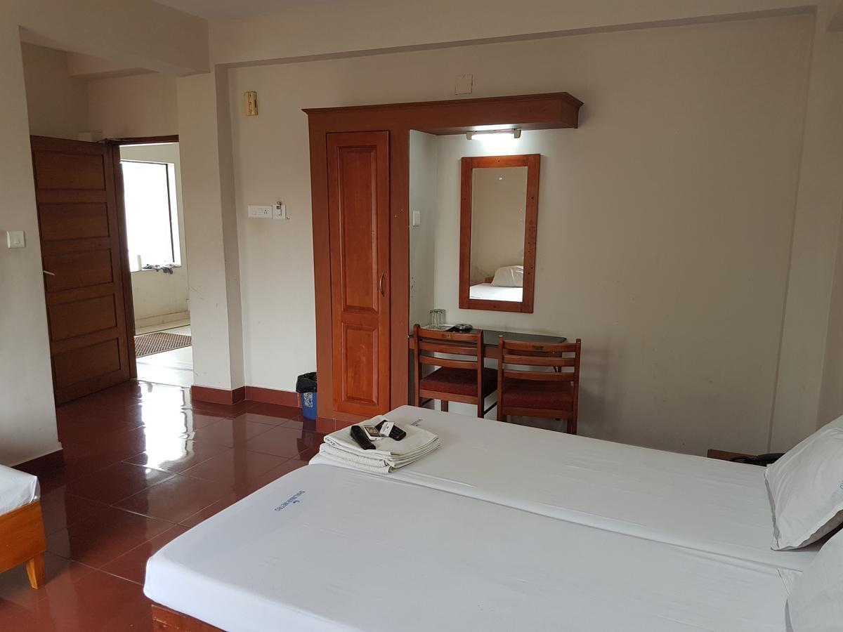 Shalimar Metro Hotel Kochi Ngoại thất bức ảnh