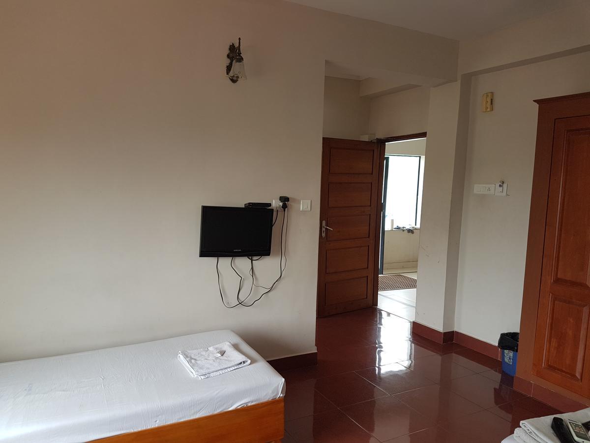 Shalimar Metro Hotel Kochi Ngoại thất bức ảnh